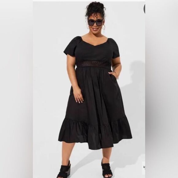 torrid Dresses & Skirts - Torrid Black with Open Back with Bow - Size 00
